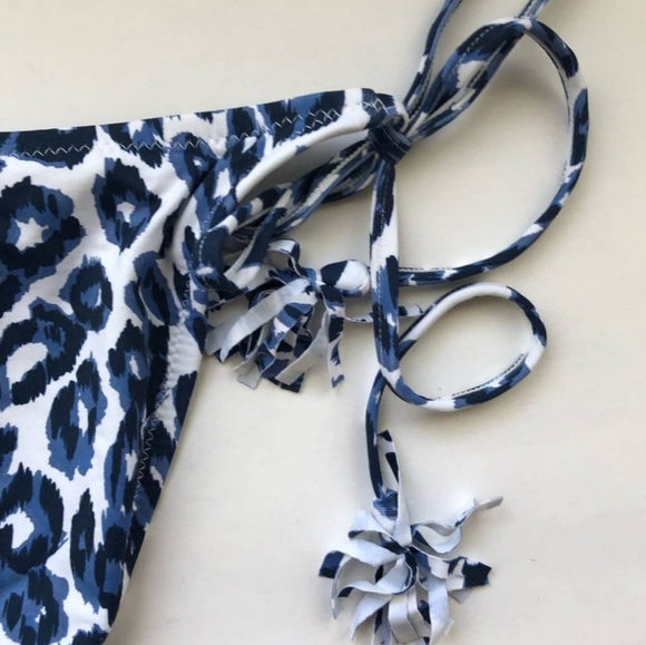 Calme By Johnny Was Blue Tiger String Bikini Swimsut Bottom Sizs S New - Picture 9 of 16